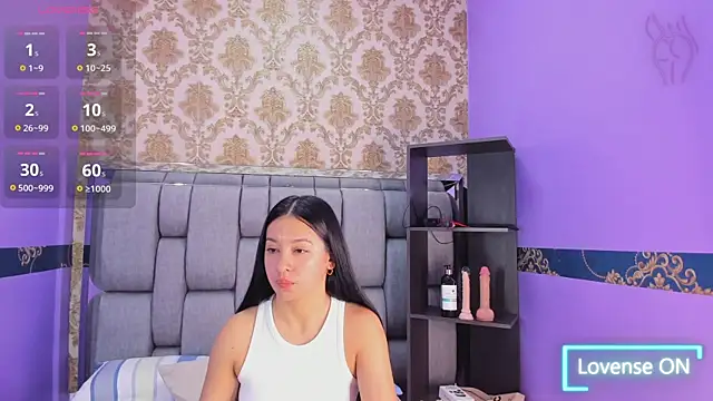 Lila Pinky online show from November 3, 12:42 pm