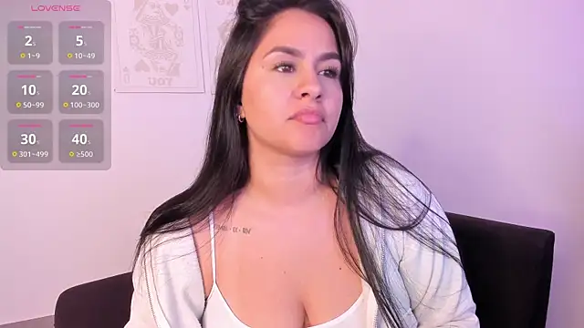 Snapshot of KattyPortman chatting on October 22, 3:11 am KattyPortman online show from October 22, 3:11 am