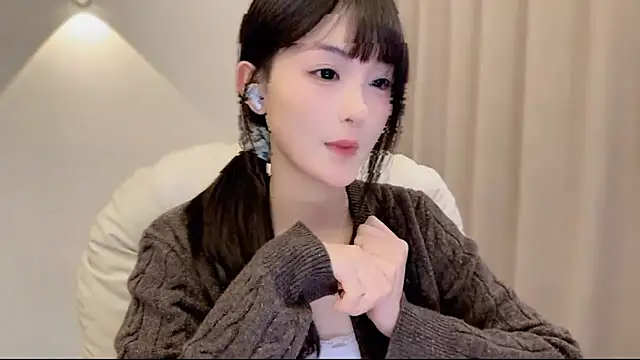 SHUIshui  online show from October 13, 1:14 pm