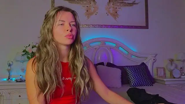 Real Tini online show from October 7, 11:47 am