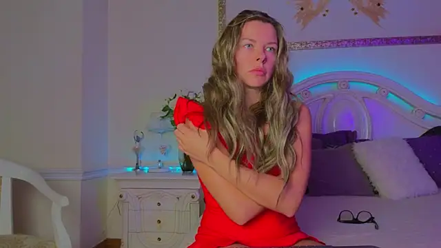 Real Tini online show from October 8, 11:58 am