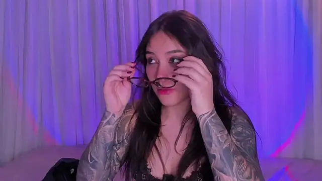 sweett dirty online show from March 9, 12:30 pm