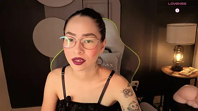 rosse 98  online show from July 16, 3:49 pm