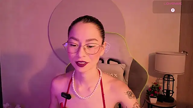 rosse 98  online show from June 20, 2:20 pm