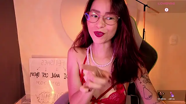 rosse 98  online show from May 3, 12:52 pm