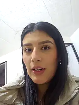 missatenea online show from March 18, 1:05 pm