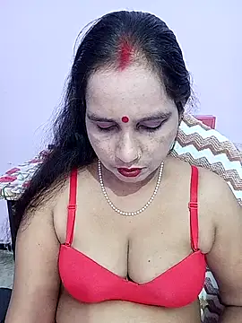 reemacouple007 online show from July 28, 6:20 pm