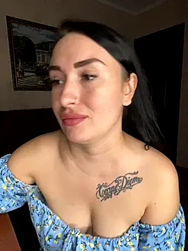 Roxana Bell online show from September 29, 5:51 pm