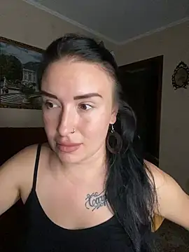 Roxana Bell online show from July 4, 6:59 pm