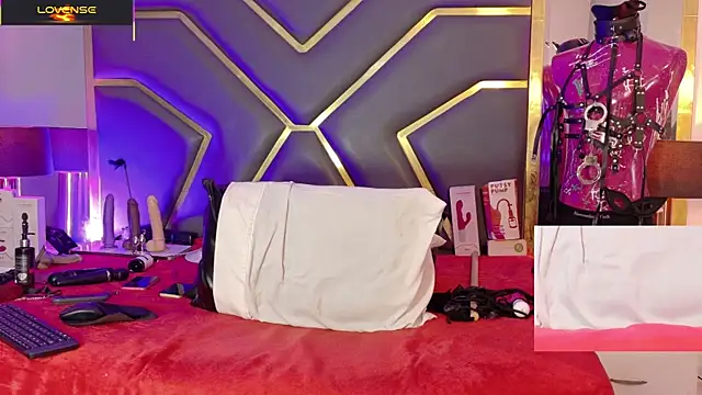 Scarlettt Ass online show from April 30, 5:40 pm