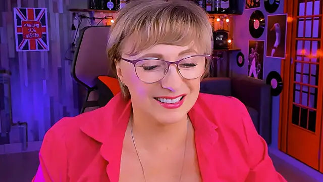 sugar vivien online show from October 8, 1:26 pm