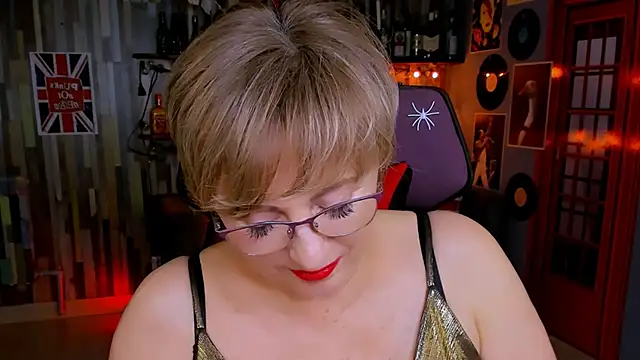 sugar vivien online show from November 3, 1:37 pm