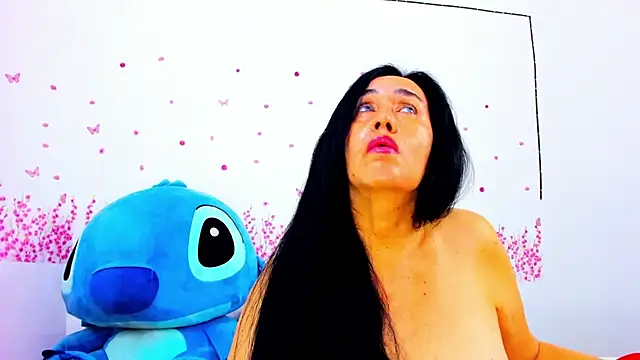 HorniestMilf online show from July 4, 9:32 pm