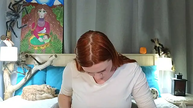 Snapshot of MileyMiller chatting on October 20, 11:24 am MileyMiller online show from October 20, 11:24 am
