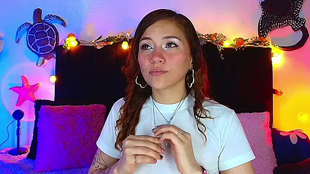 alisson zafiro  online show from July 22, 9:21 am