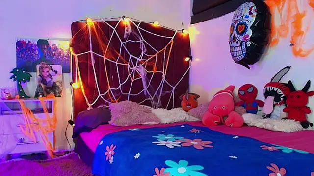 alisson zafiro  online show from October 30, 3:53 am