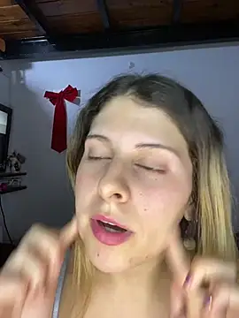 FlorBich online show from February 15, 9:03 pm