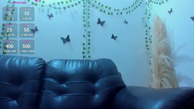 Amani Bakir online show from December 17, 12:42 pm