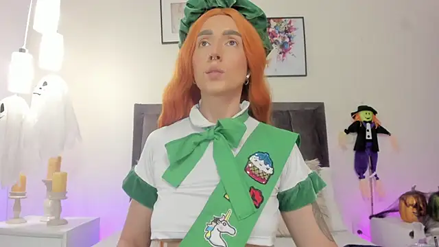 helen mooree online show from November 1, 1:04 pm