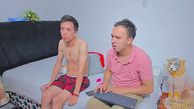 big-dicktop23 online show from November 23, 11:39 pm