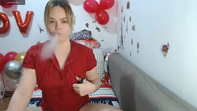 hotmilf4uxxx online show from February 16, 8:25 am