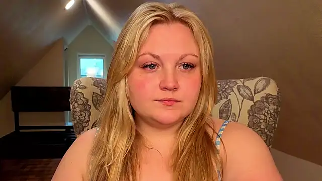 PhatAssBlond online show from May 3, 9:07 pm