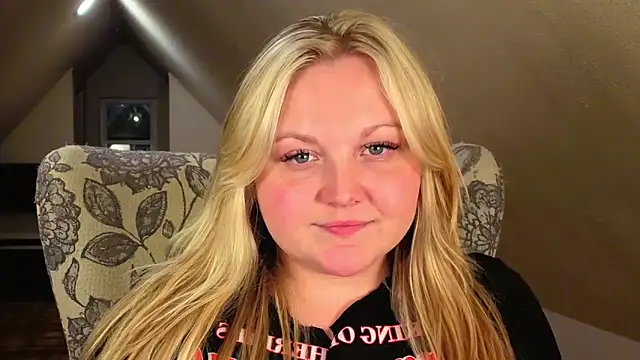 PhatAssBlond online show from May 2, 3:54 am