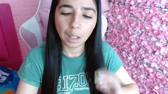 kendall all4u online show from October 28, 3:01 am