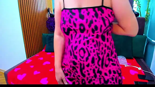 Lilly hott online show from October 24, 6:37 pm