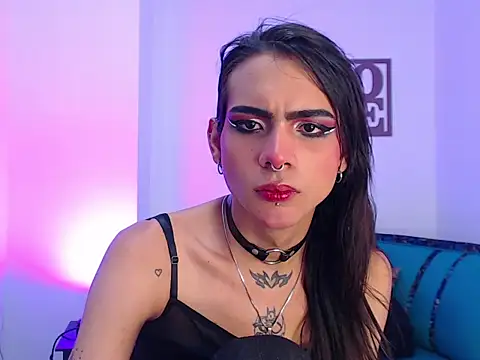 lilithnyx333 online show from May 1, 10:02 pm