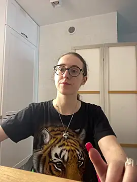 MartiniiSelenna online show from July 5, 5:46 am