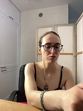 MartiniiSelenna online show from July 9, 7:33 am