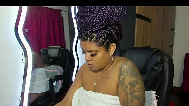 ladyrd1 online show from November 21, 4:03 am