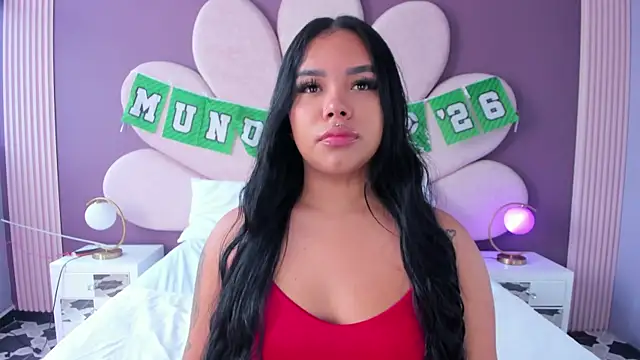 MarianaGarciaa   online show from June 25, 7:15 pm
