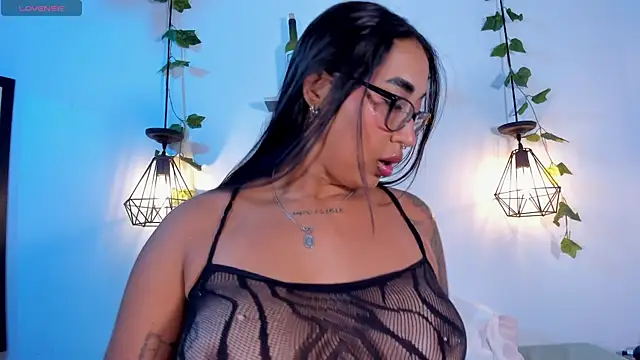 melanieecox online show from July 14, 1:17 am
