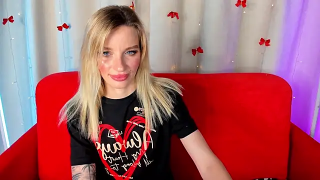 AlinaLovelyX online show from June 22, 3:25 am