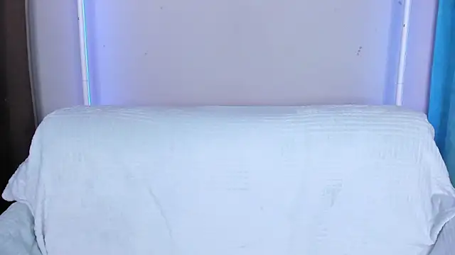 AlinaLovelyX online show from June 15, 2:34 am