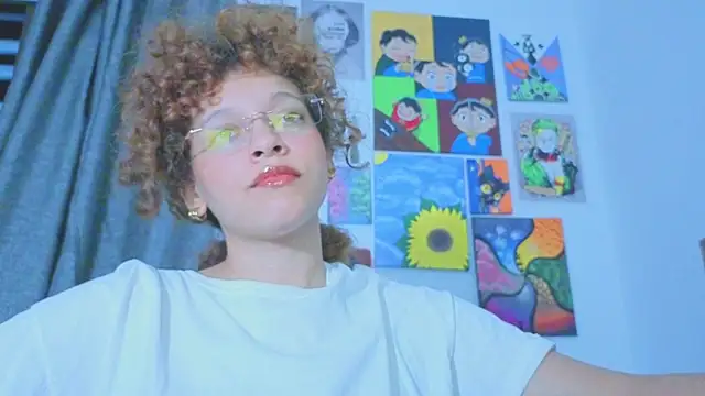 Ada gales  online show from June 18, 3:30 am