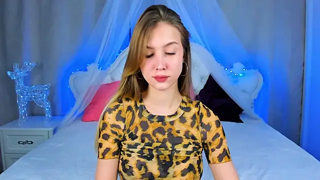 Snapshot of VitalinaBlue chatting on September 10, 8:36 am VitalinaBlue online show from September 10, 8:36 am