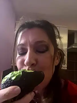 Lwhite1 online show from January 8, 4:33 pm