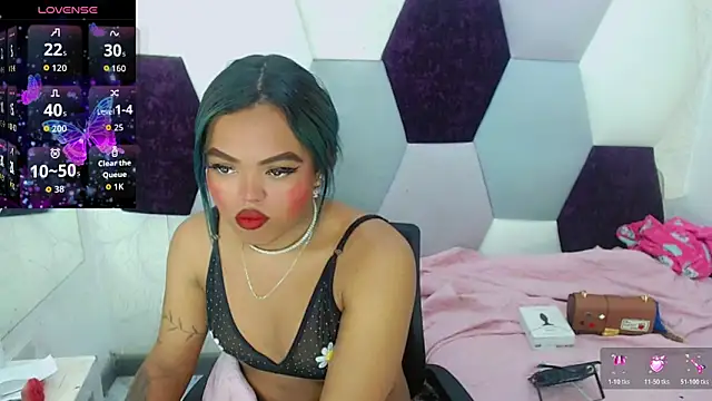 KayleighDreams  online show from February 12, 9:33 am