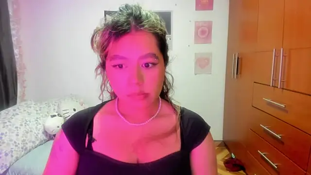 StephaniFox online show from May 5, 10:57 pm