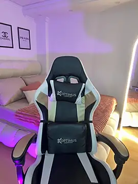 Dj scarlettmorreti online show from September 27, 11:45 pm