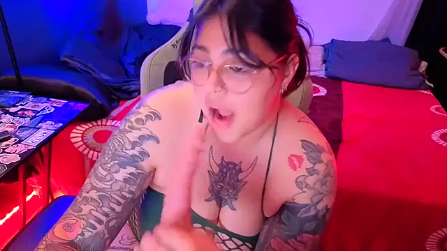 miacanela xo online show from June 15, 3:18 am