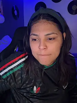 miacanela xo online show from July 29, 2:33 am