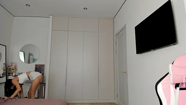 Shineel online show from March 15, 7:10 am