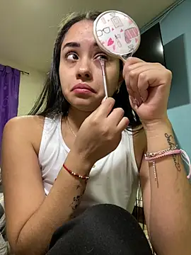 Kimmymadison- online show from January 10, 8:57 pm