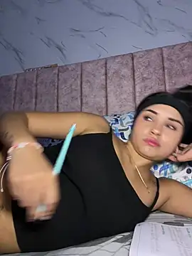 Kimmymadison- online show from July 16, 3:55 am