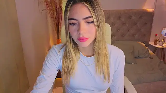 Nathaly-sky online show from February 3, 10:09 am