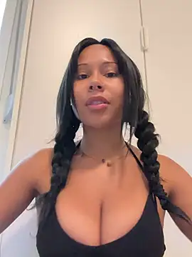 HaileyDiana online show from July 5, 2:34 pm